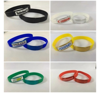 Silicone Wristband+Square Aluminum Sheet+Doming Logo Offset Printing