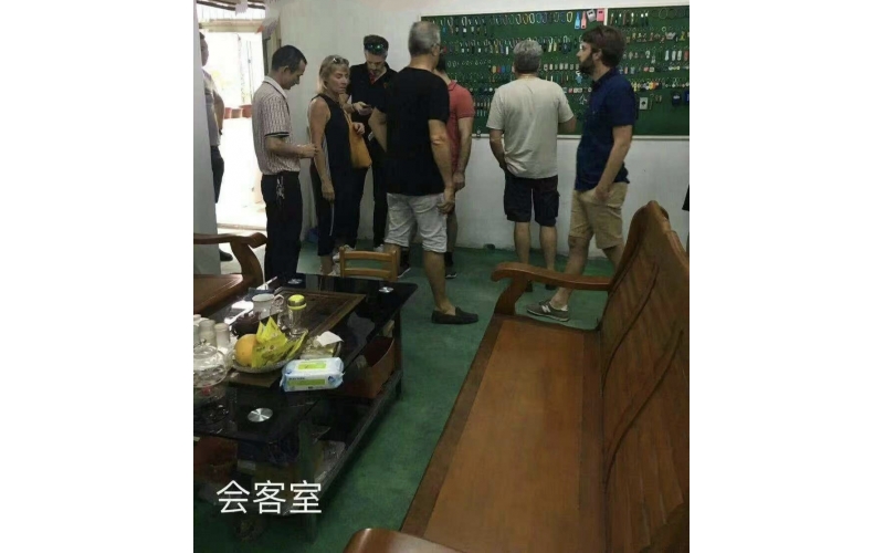 French guests conduct on-site inspections of product quality